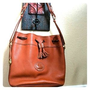 Dooney & Bourke bag
